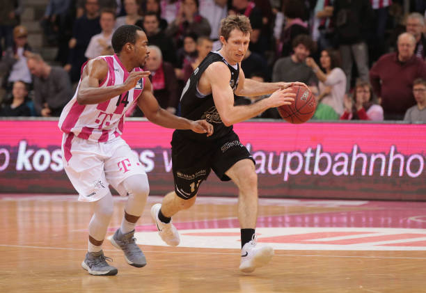 图中不可或 图中不可或